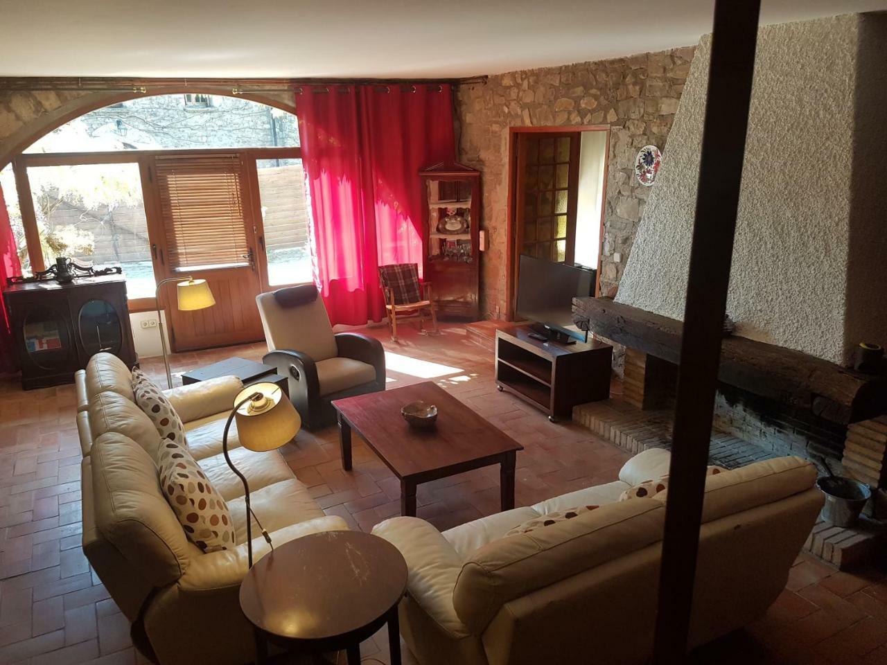 Salvanereta Beuda Extérieur photo